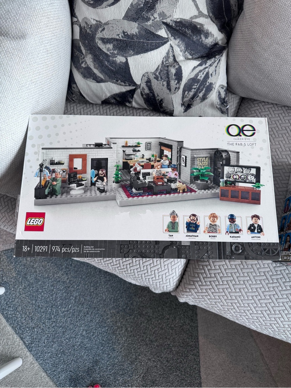 Lego Queer Eye Fab 5 Loft Display Set - Built once